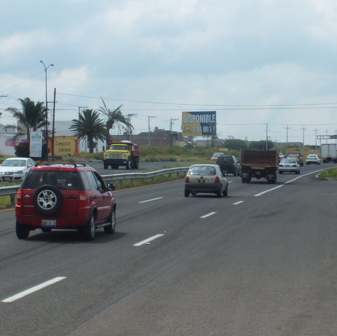Lib. Sur Poniente km. 2 + 100 col. Casa Blanca