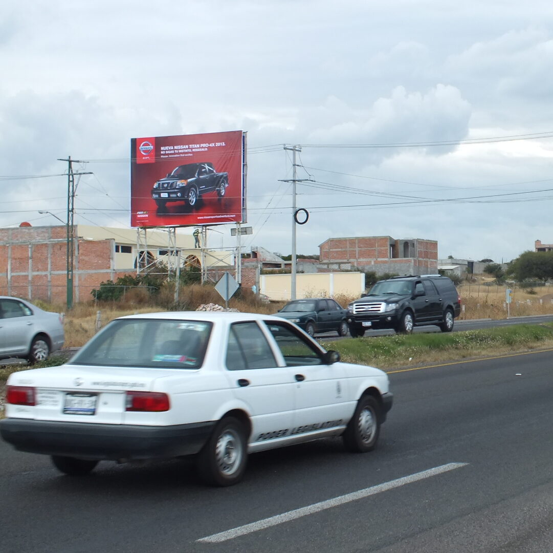 Lib. Sur Poniente km. 2 + 100 col. Casa Blanca