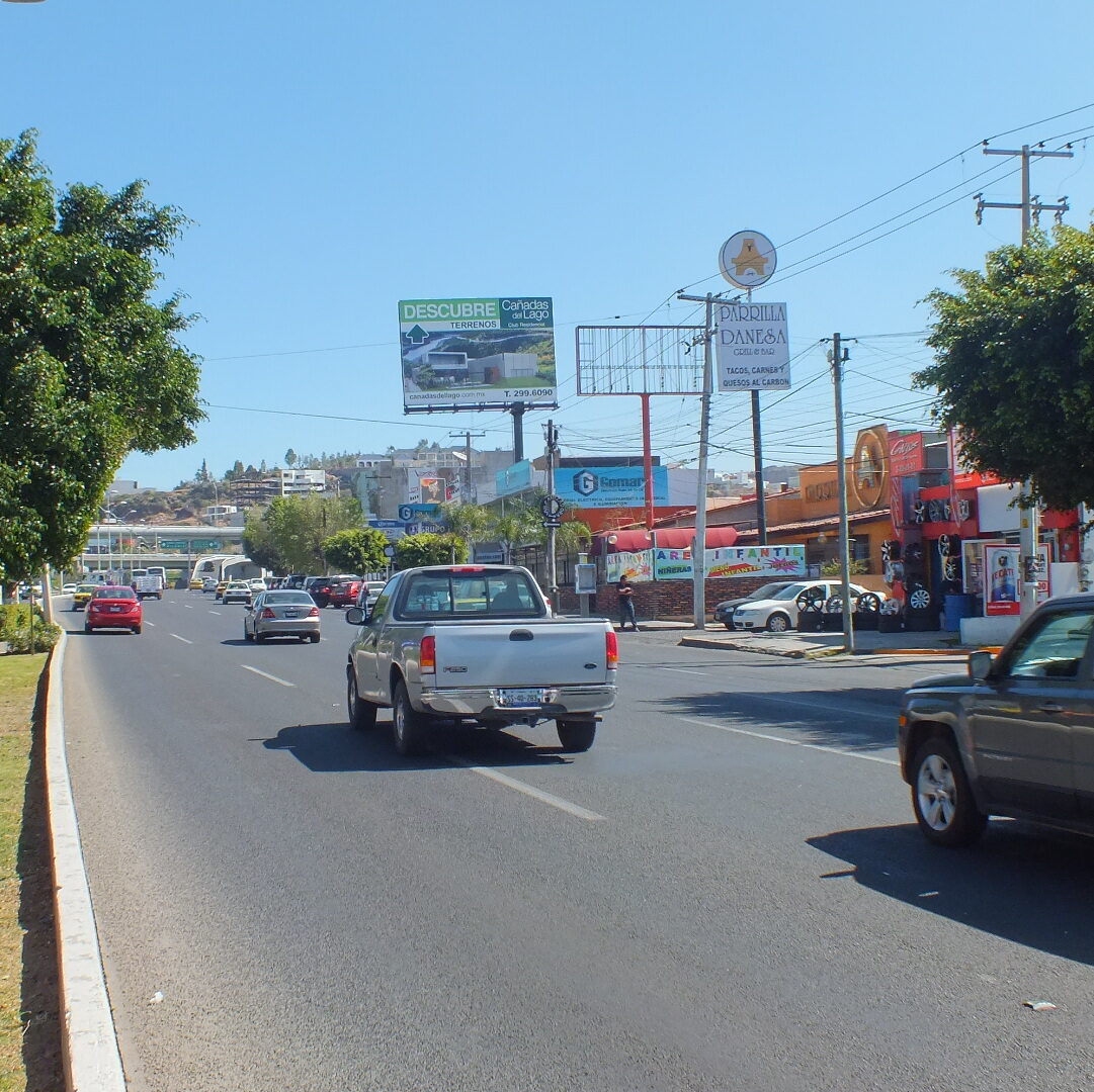 Av. Constituyentes #62 Col. Arquitos