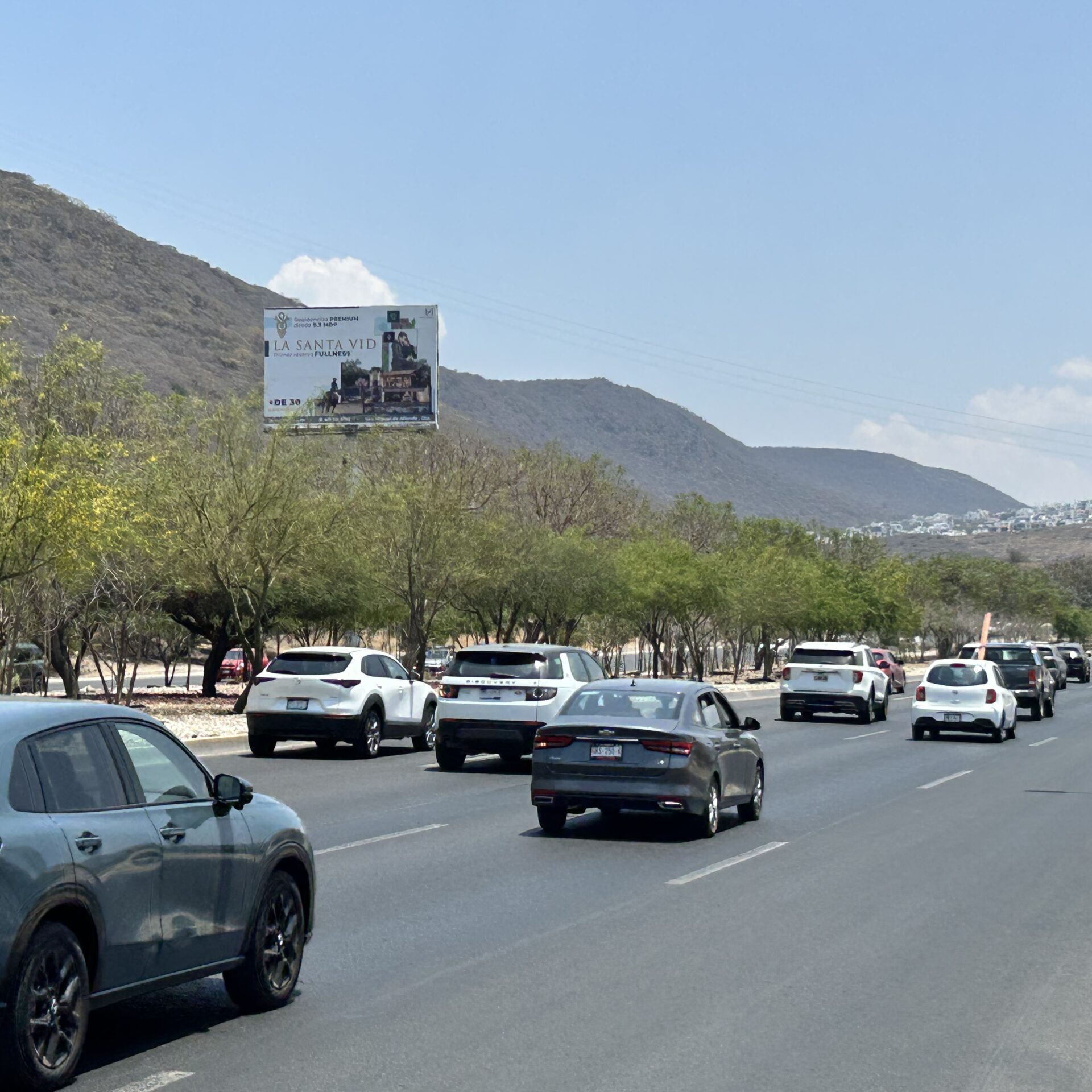 Bernardo Quintana #9571 Col. Centro Sur