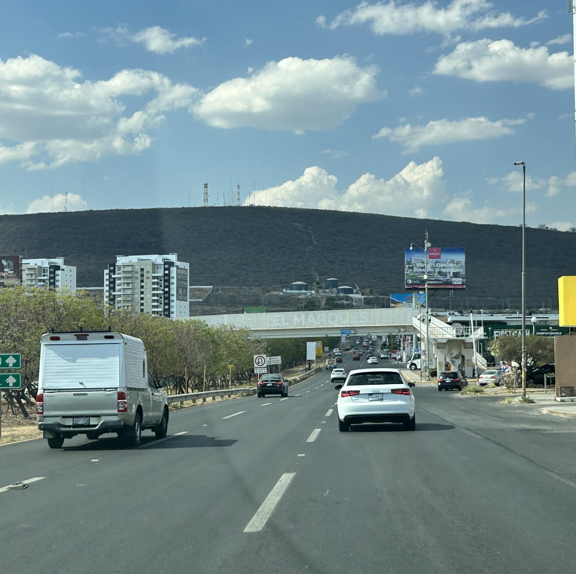 Fray Junípero Serra predio #122 col. La Pradera