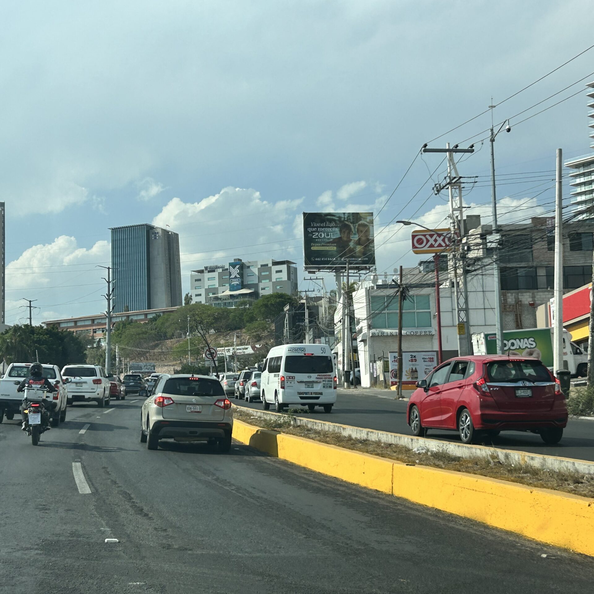 Fray Junípero Serra #302 col. Balcones