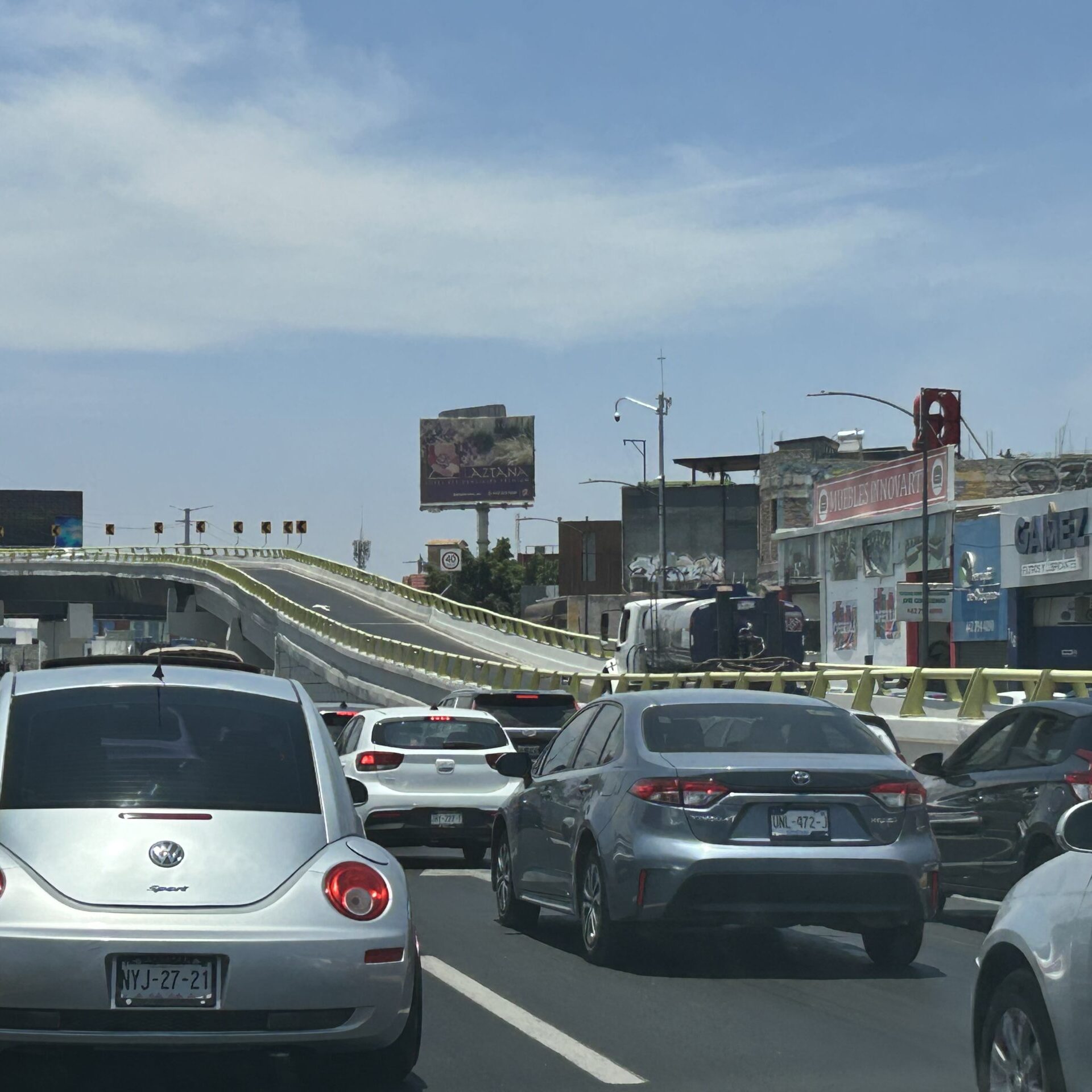 Av. 5 de Febrero #142 Las Campanas