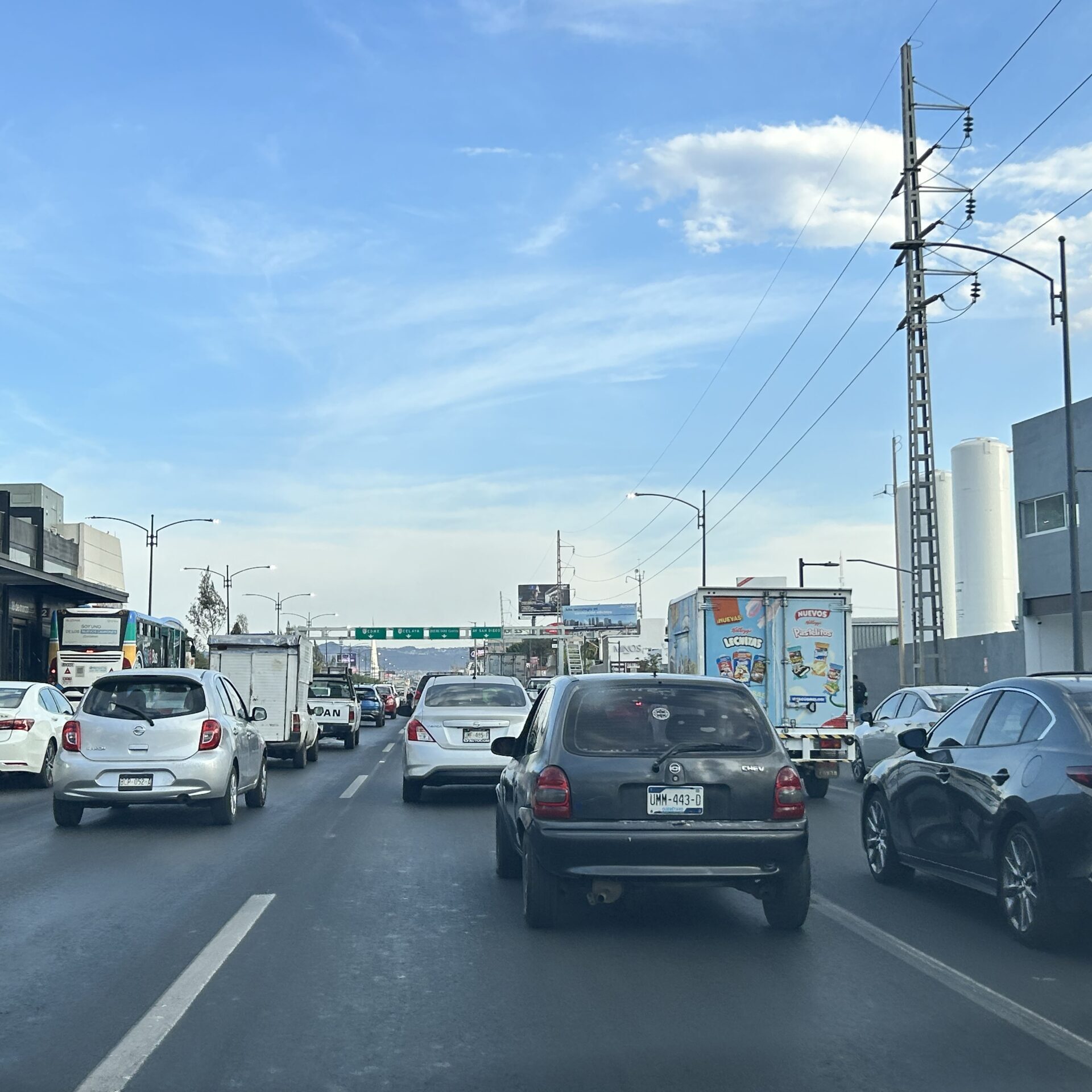 Av. 5 de Febrero #1321 col. Carrillo Puerto