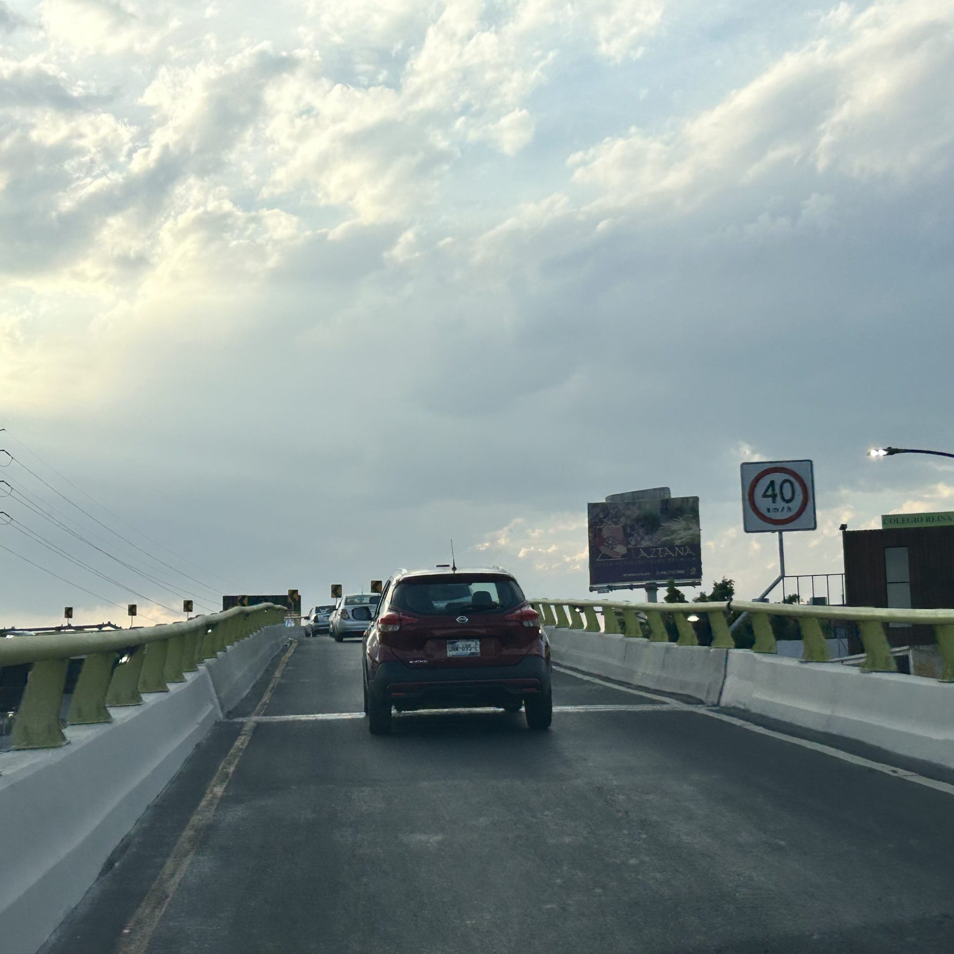 Av. 5 de Febrero #142 Las Campanas