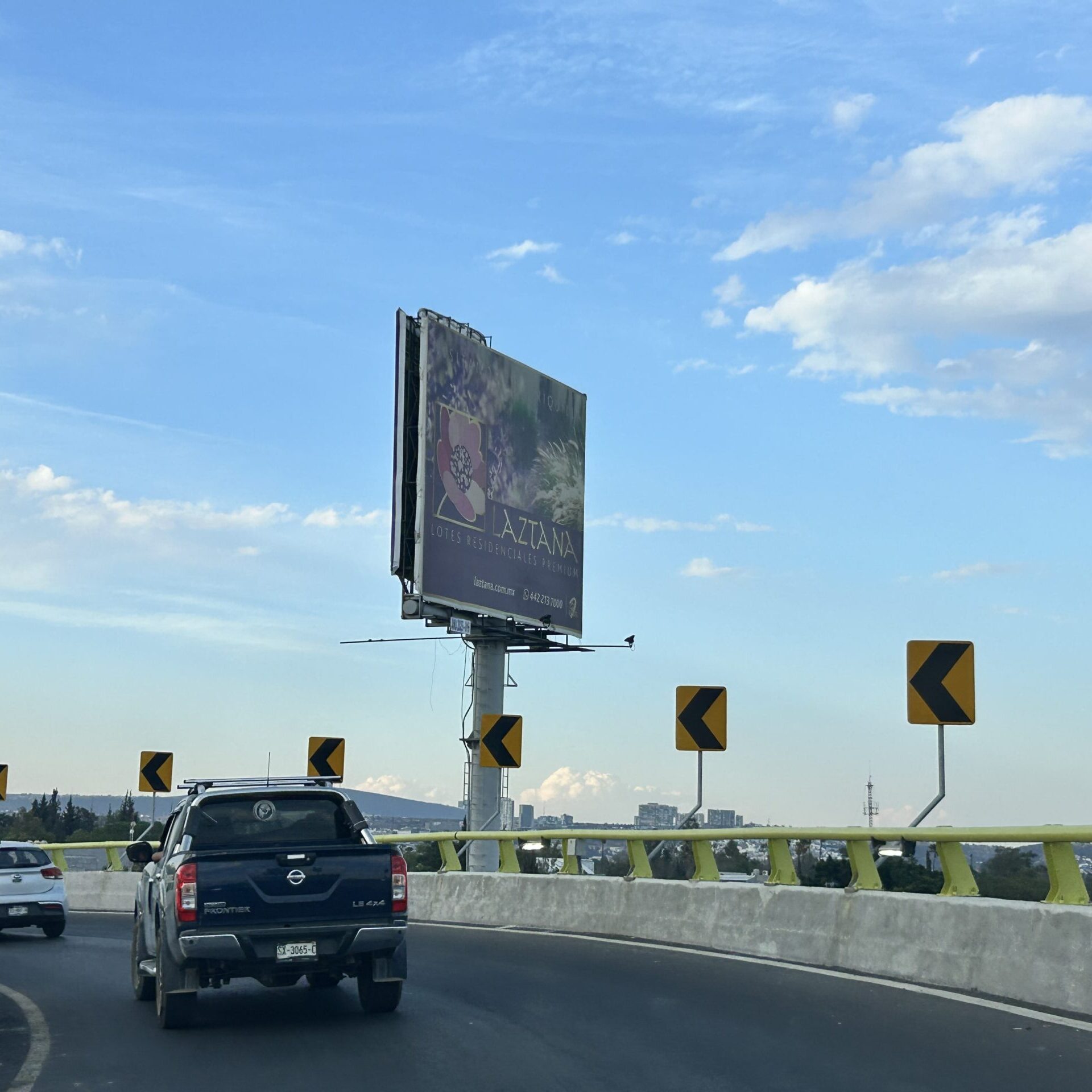 Av. 5 de Febrero #142 Las Campanas