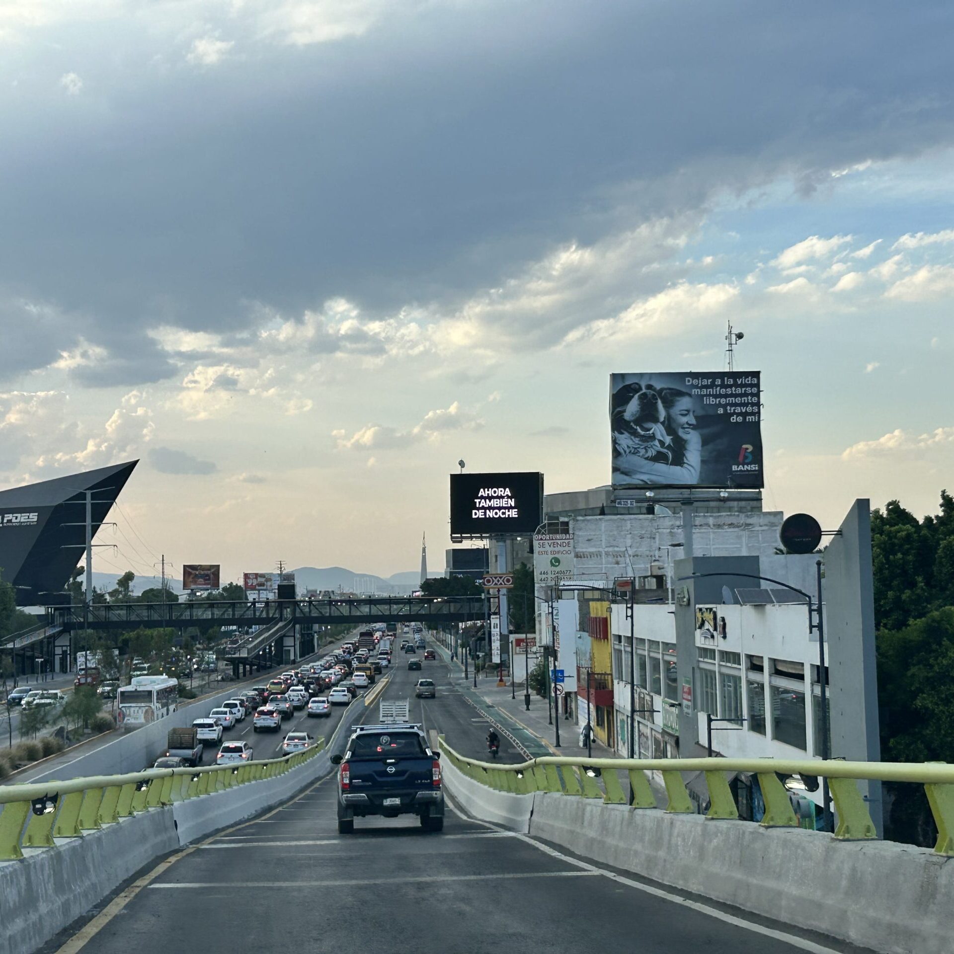 Av. 5 de Febrero #1010 Las Campanas