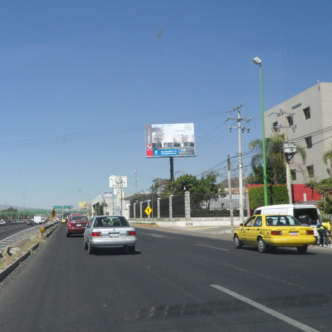 Av. 5 de Febrero #278 zona ind. Benito Juárez