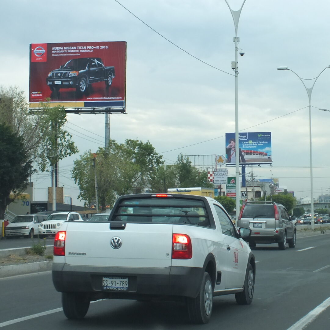 Av. Constituyentes #62 Col. Arquitos